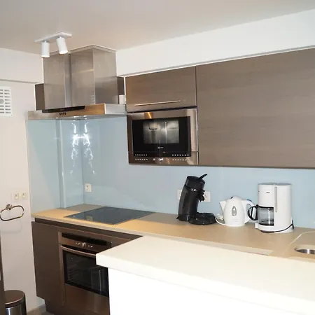 Seaview 2-bedroom Goldeneye With Private Garage In Duinbergen * Knokke-Heist