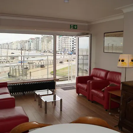 Seaview 2-bedroom Goldeneye With Private Garage In Duinbergen