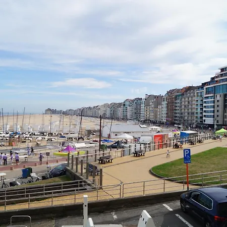 Seaview 2-bedroom Goldeneye With Private Garage In Duinbergen * Knokke-Heist