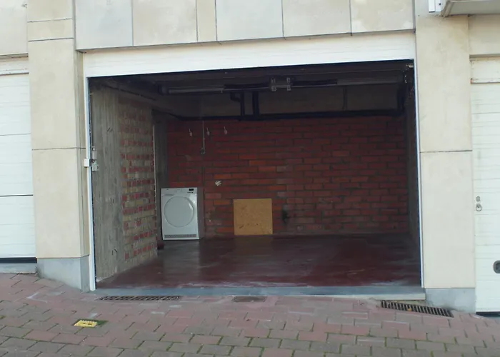 Seaview 2-bedroom Goldeneye With Private Garage In Duinbergen