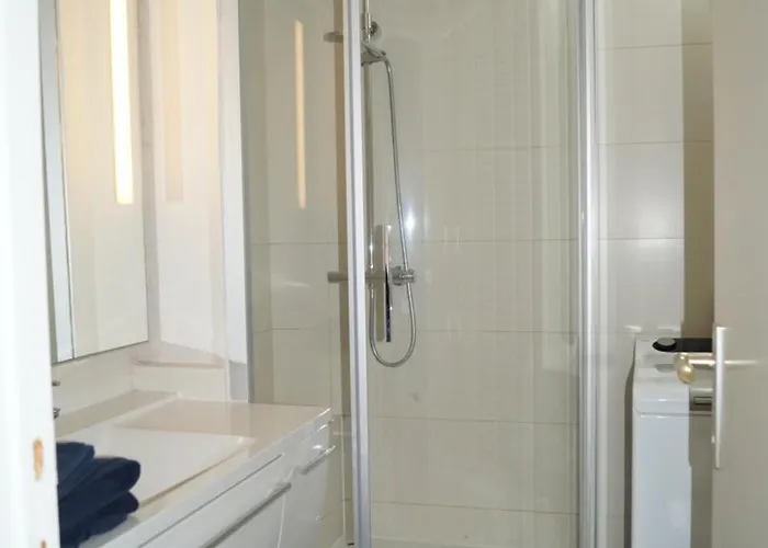 Seaview 2-bedroom Goldeneye With Private Garage In Duinbergen * Knokke-Heist