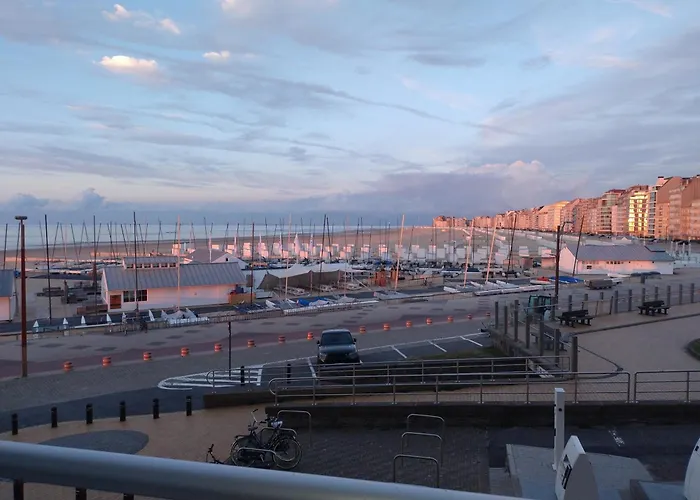 Seaview 2-bedroom Goldeneye With Private Garage In Duinbergen Apartman Knokke-Heist